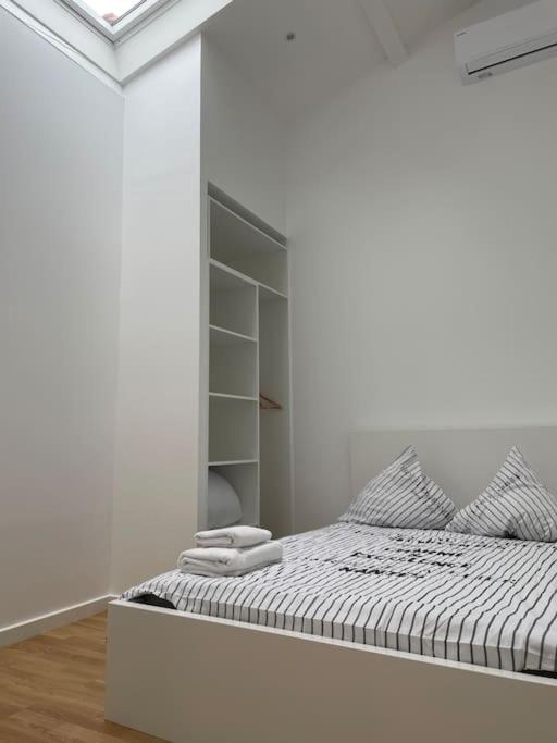 Apartment Appartement Atypique Et Fraichement Renove Saint-Vallier (Drome)